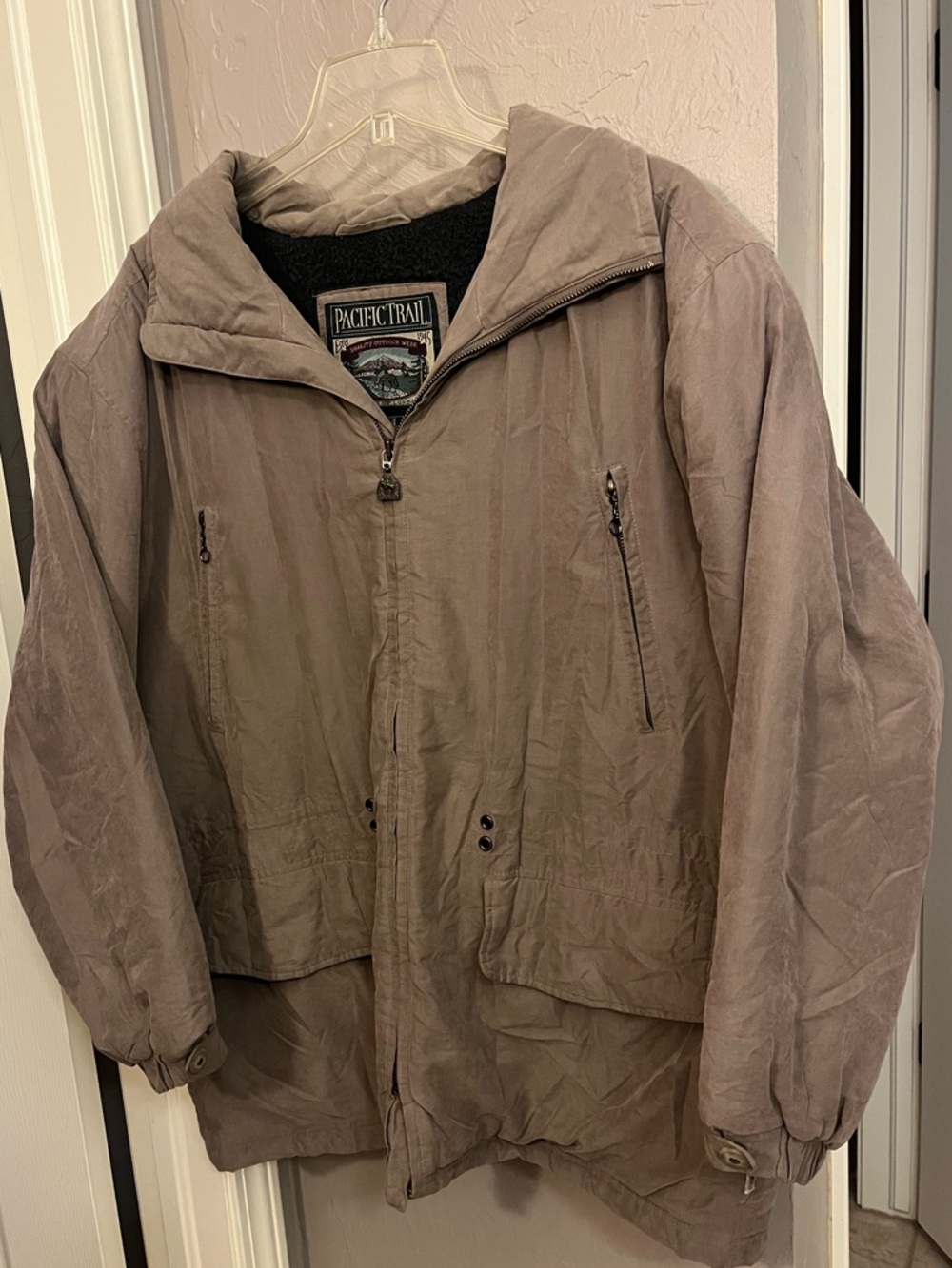 Pacific Trail M Taupe and Black Utility Jacket
